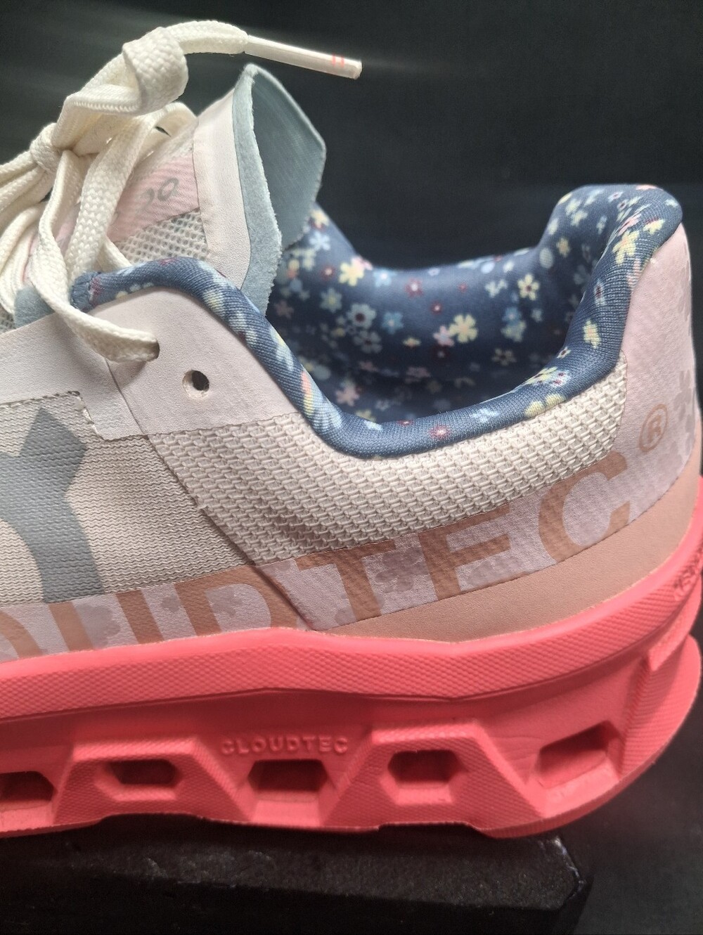 Free People On Running Cloudmonster Athletic Shoes in White and  Coral. - Picture 6 of 16